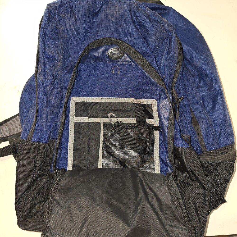 L.L. Bean Back Pack Blue - Picture 6 of 6